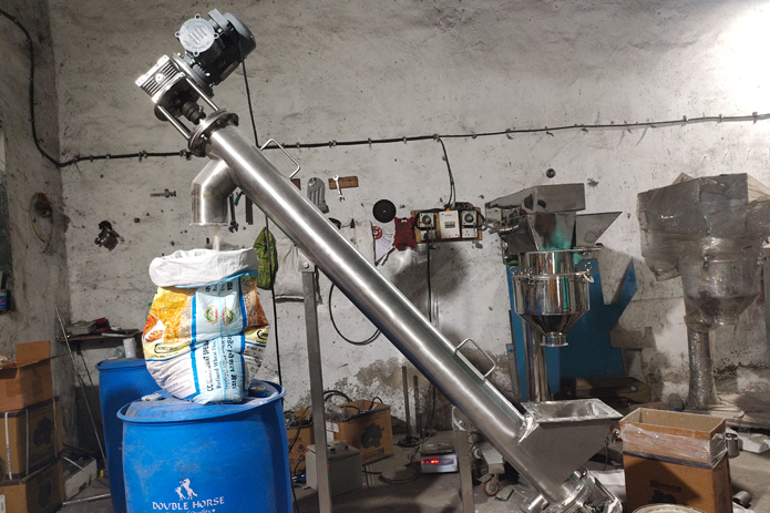 Screw Conveyor